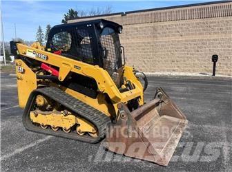 CAT 249D3 Smykem řízené nakladače