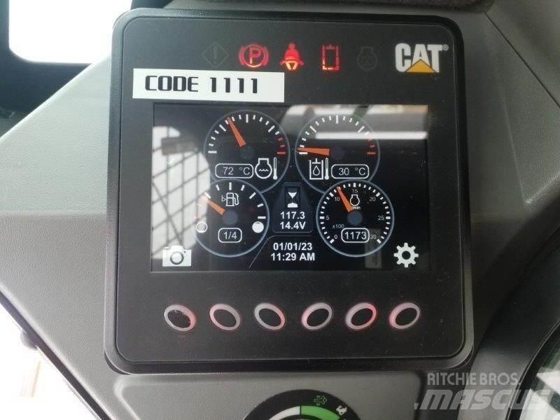 CAT 259D3 Smykem řízené nakladače