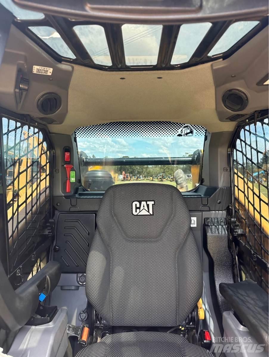 CAT 265 Smykem řízené nakladače