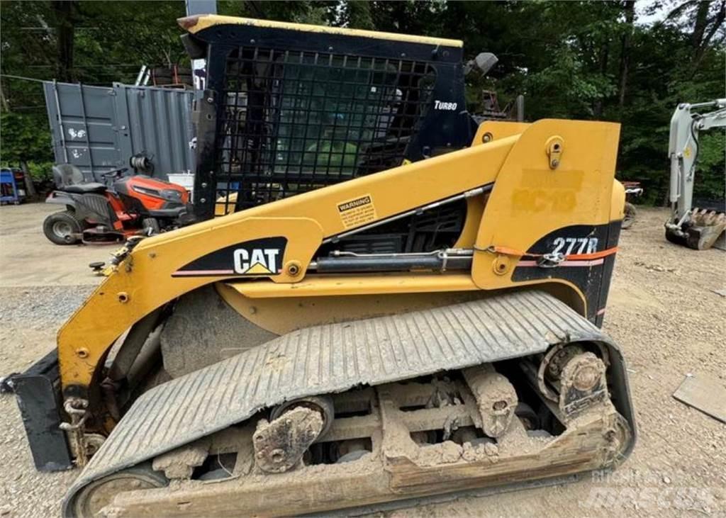 CAT 277B Smykem řízené nakladače