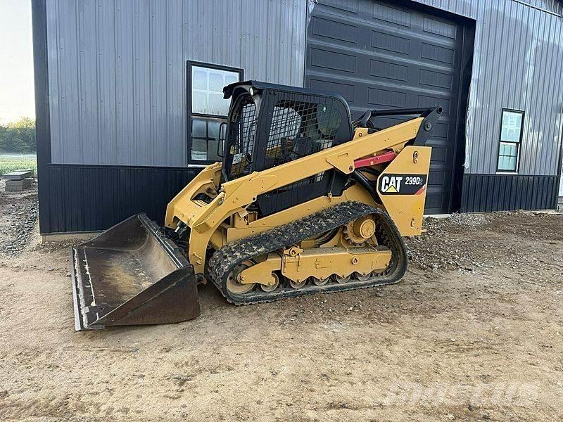 CAT 299D Smykem řízené nakladače