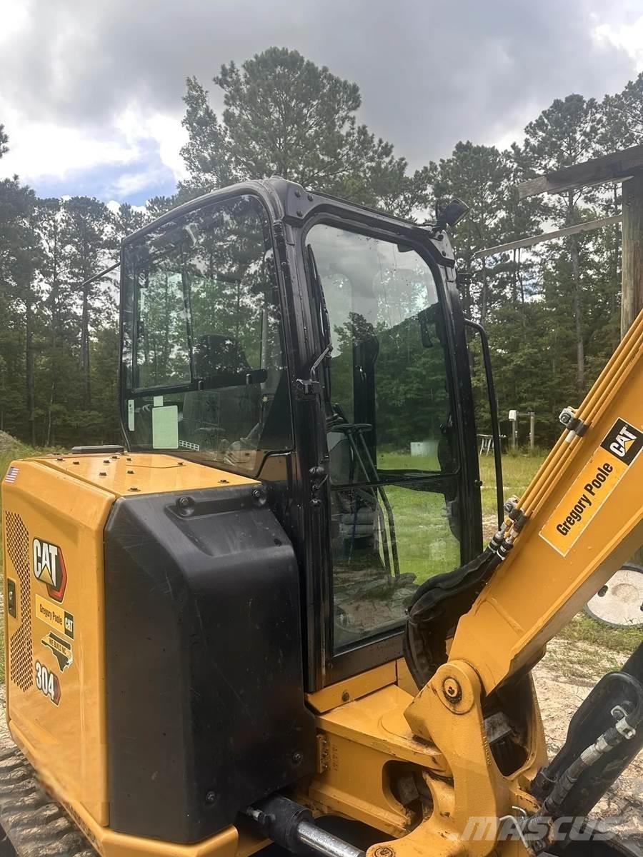 CAT 304 Mini rýpadla < 7t