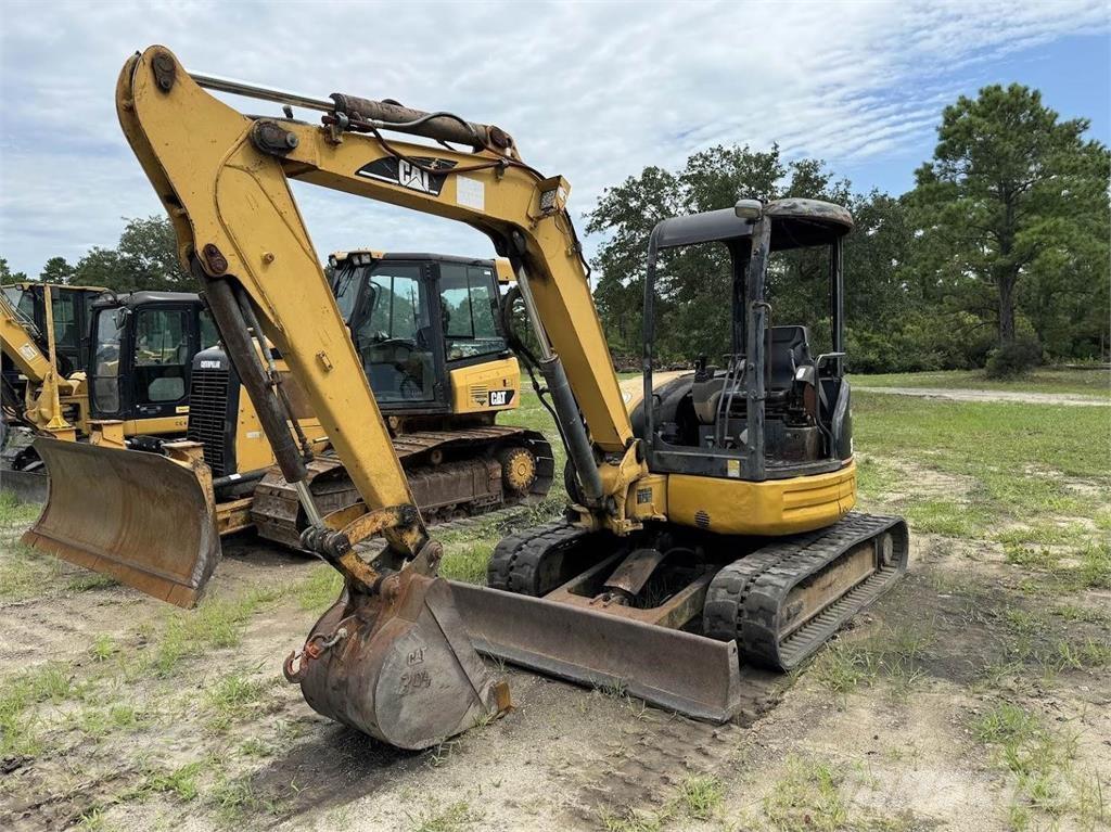 CAT 304 CR Mini rýpadla < 7t