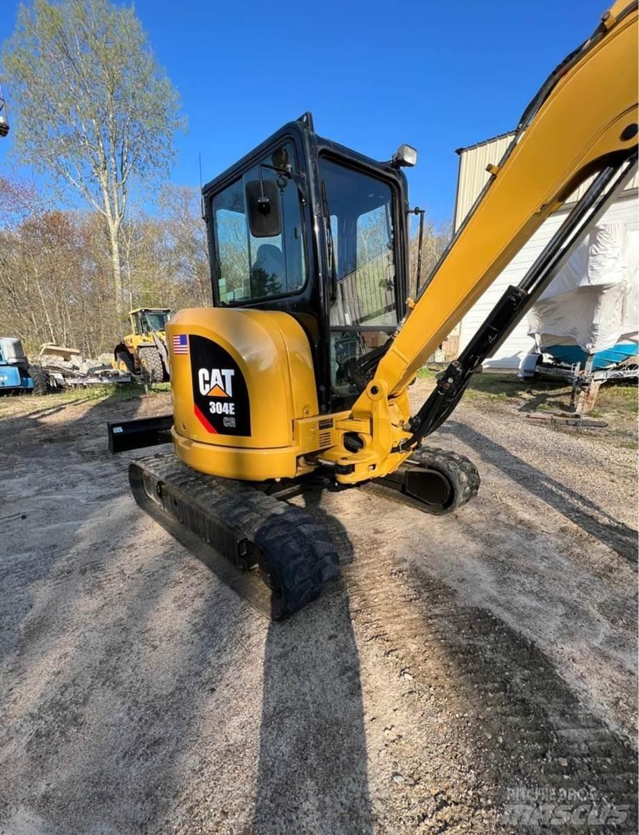 CAT 304E Mini rýpadla < 7t