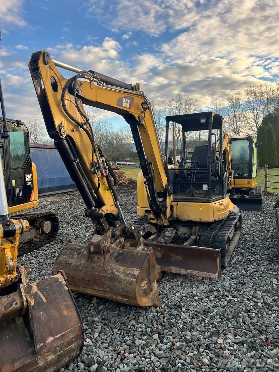 CAT 305 Mini rýpadla < 7t