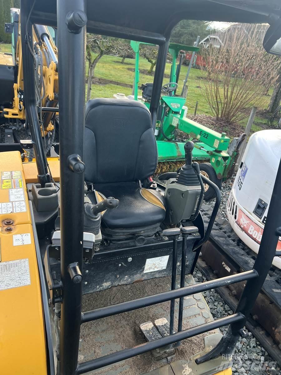 CAT 305 Mini rýpadla < 7t