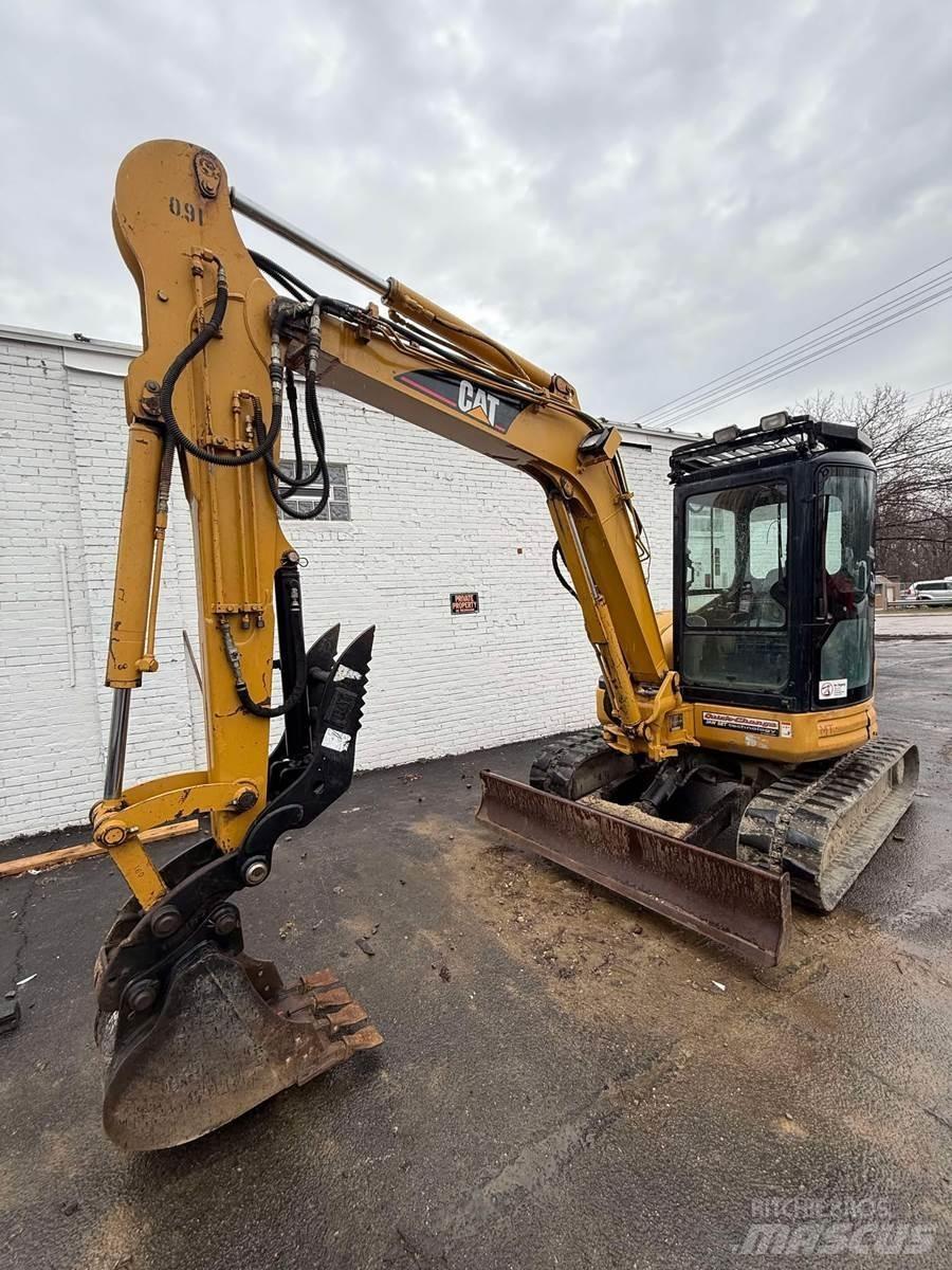 CAT 305CR Mini rýpadla < 7t