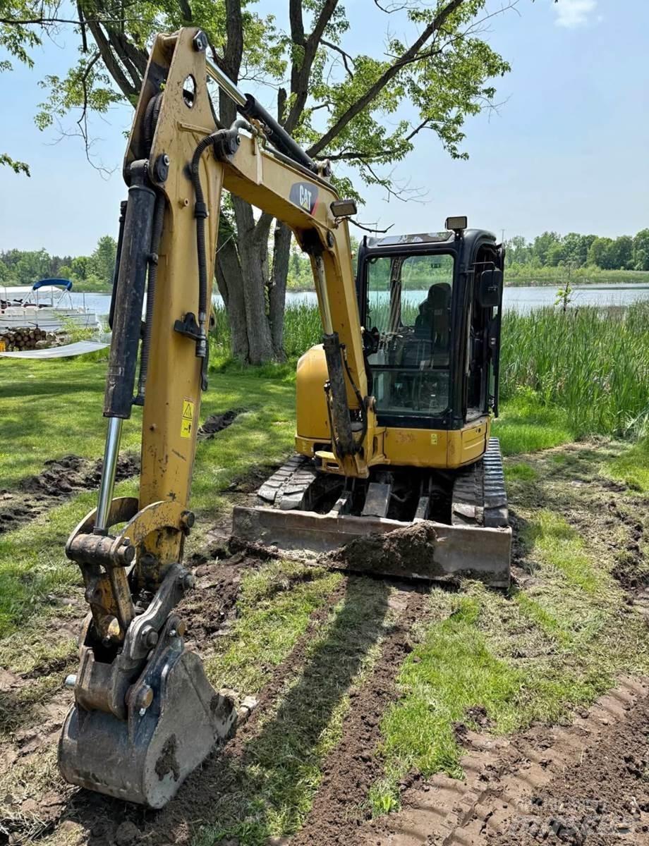 CAT 305E2 Mini rýpadla < 7t