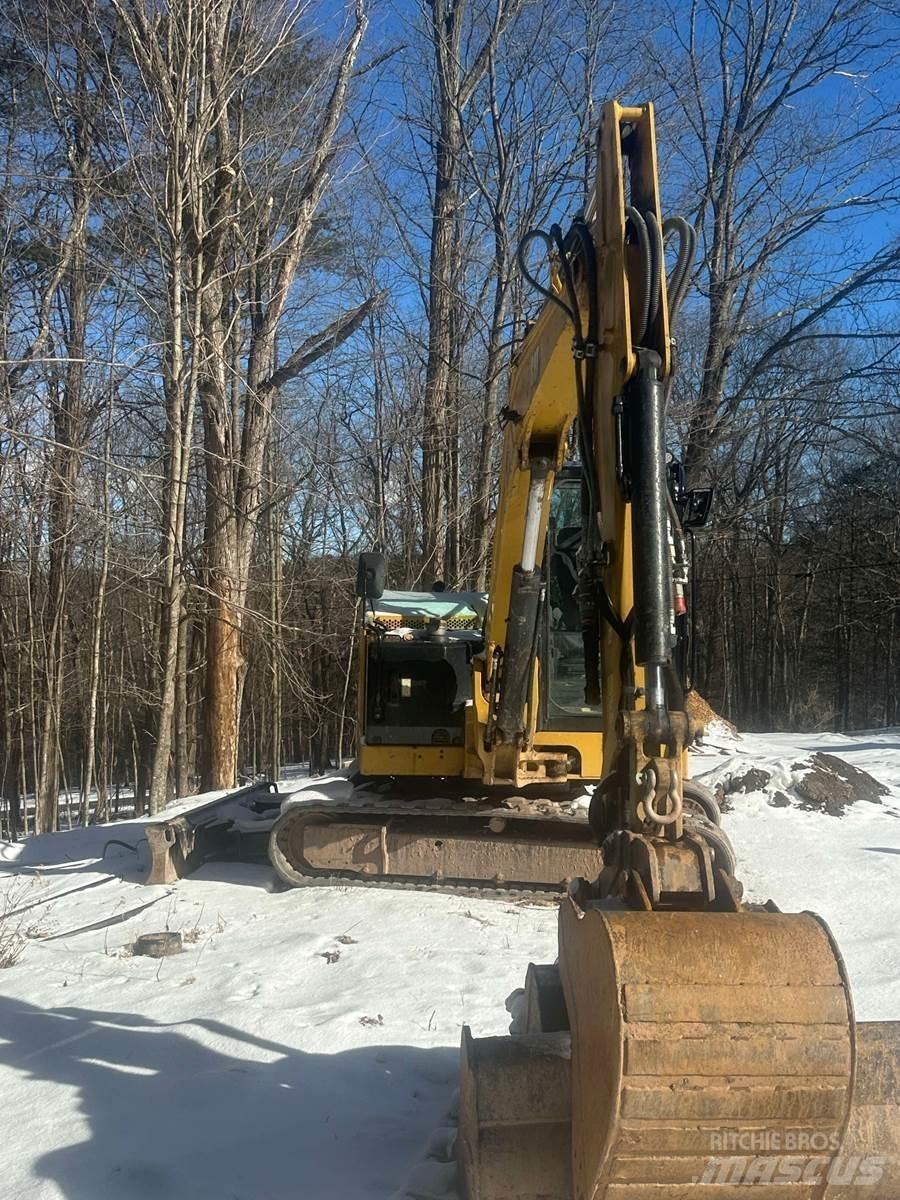CAT 306CR Mini rýpadla < 7t