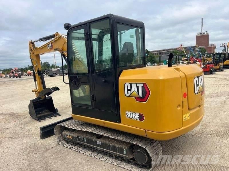 CAT 306E2 Mini rýpadla < 7t
