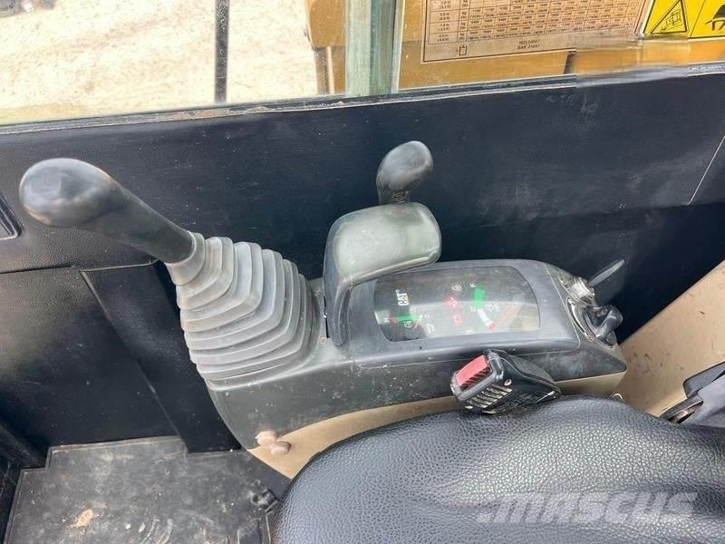 CAT 306E2 Mini rýpadla < 7t