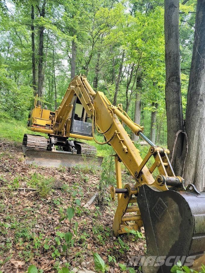 CAT 307 Pásová rýpadla