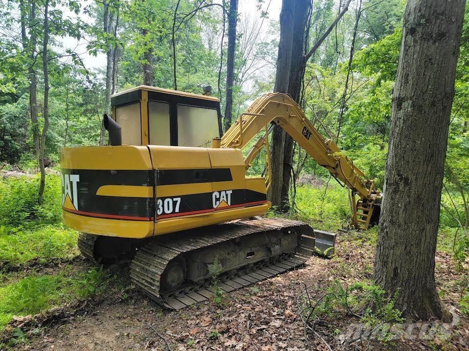 CAT 307 Pásová rýpadla