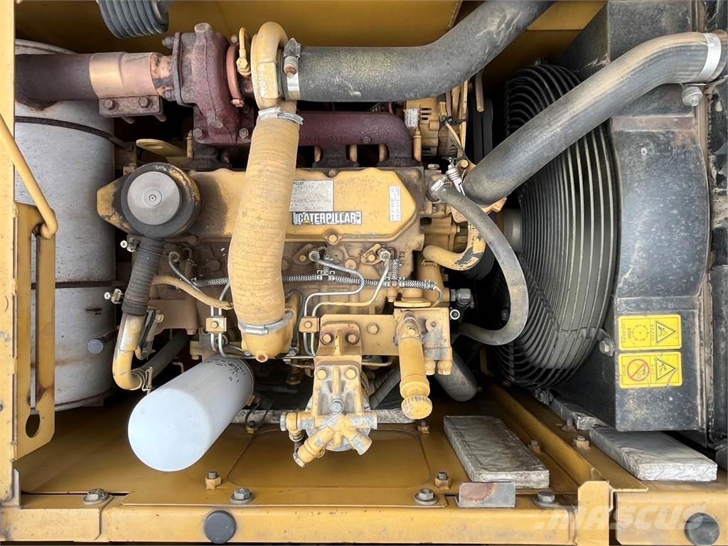 CAT 311C Pásová rýpadla