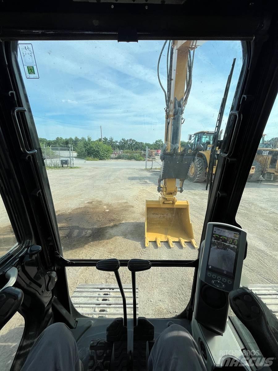 CAT 313FL Pásová rýpadla