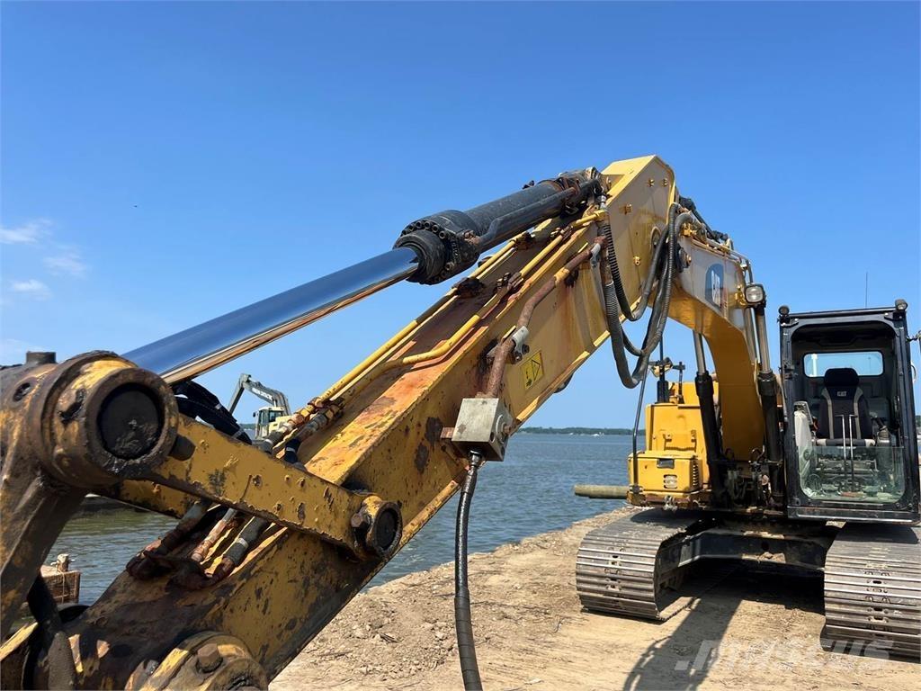 CAT 313FL Pásová rýpadla