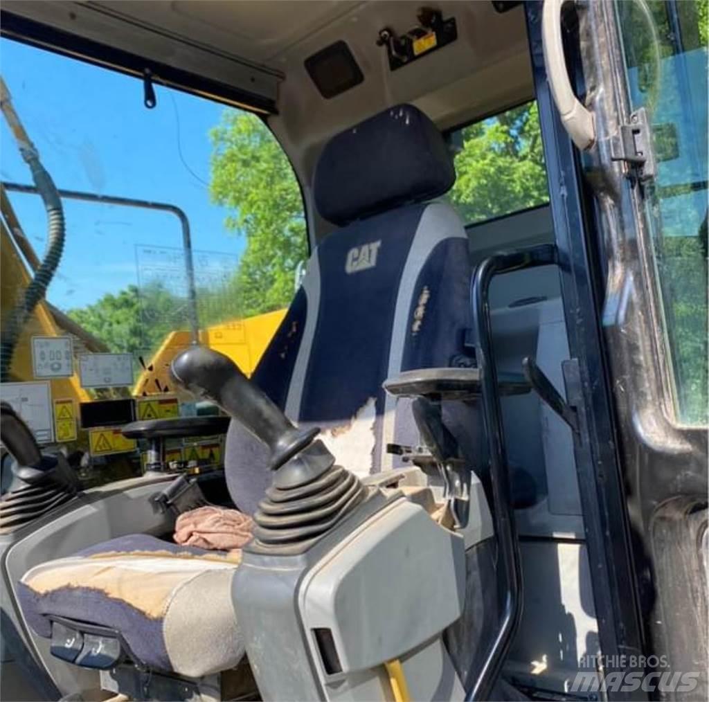 CAT 316FL Pásová rýpadla