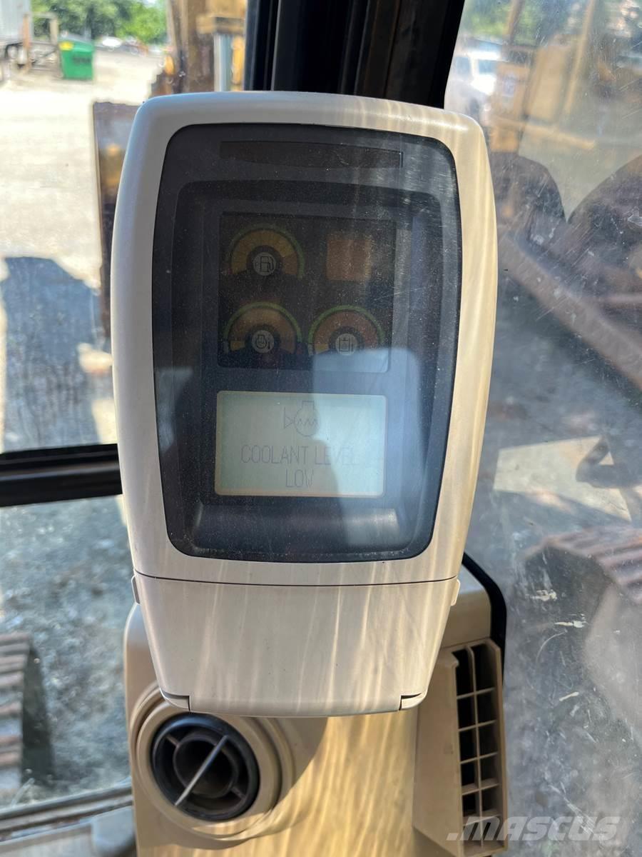 CAT 320CL Pásová rýpadla