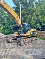 CAT 324DL Rýpadla s dlouhým dosahem
