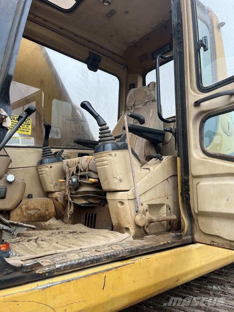 CAT 325 Pásová rýpadla