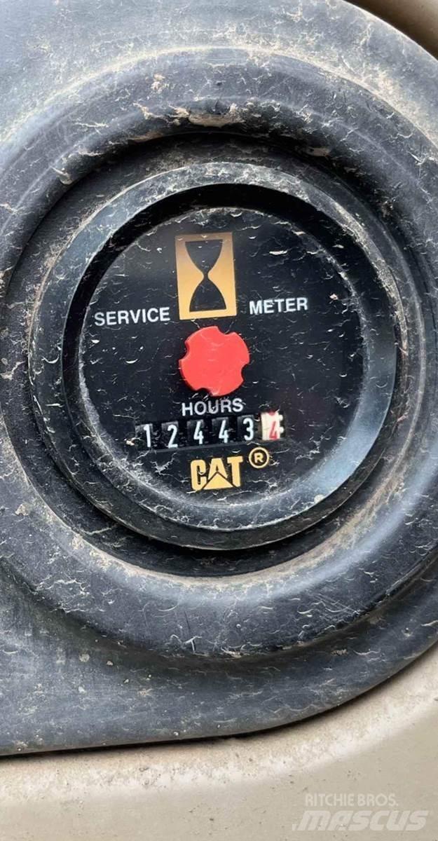 CAT 325CL Pásová rýpadla