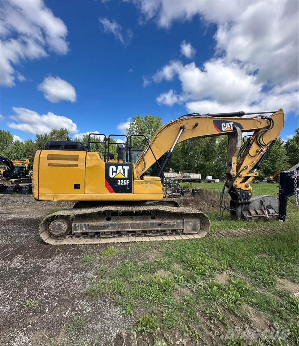 CAT 326FL Pásová rýpadla