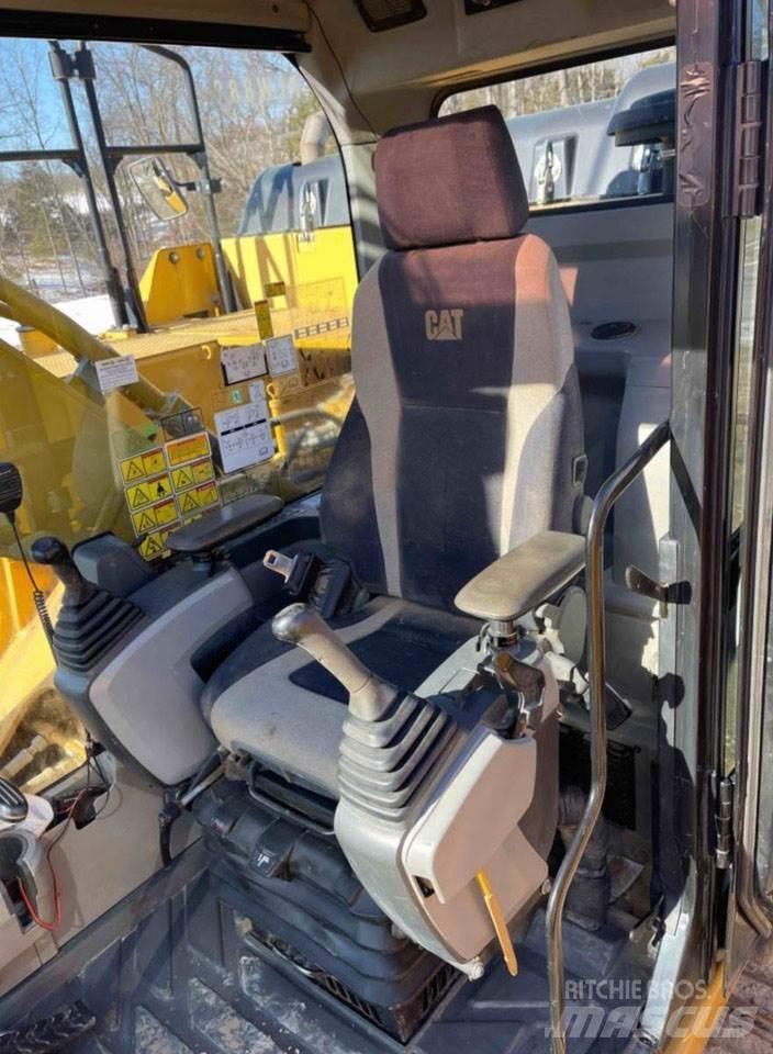 CAT 329EL Pásová rýpadla