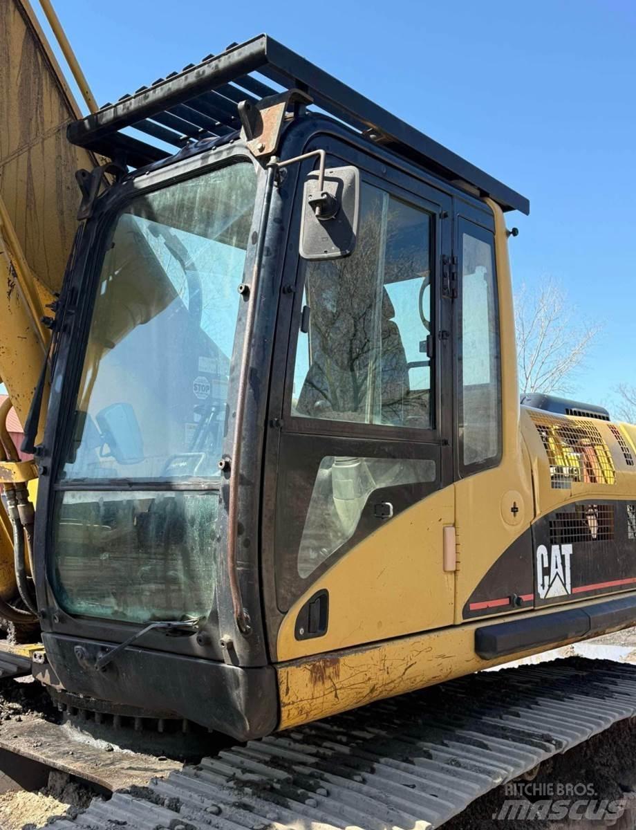 CAT 330C Pásová rýpadla