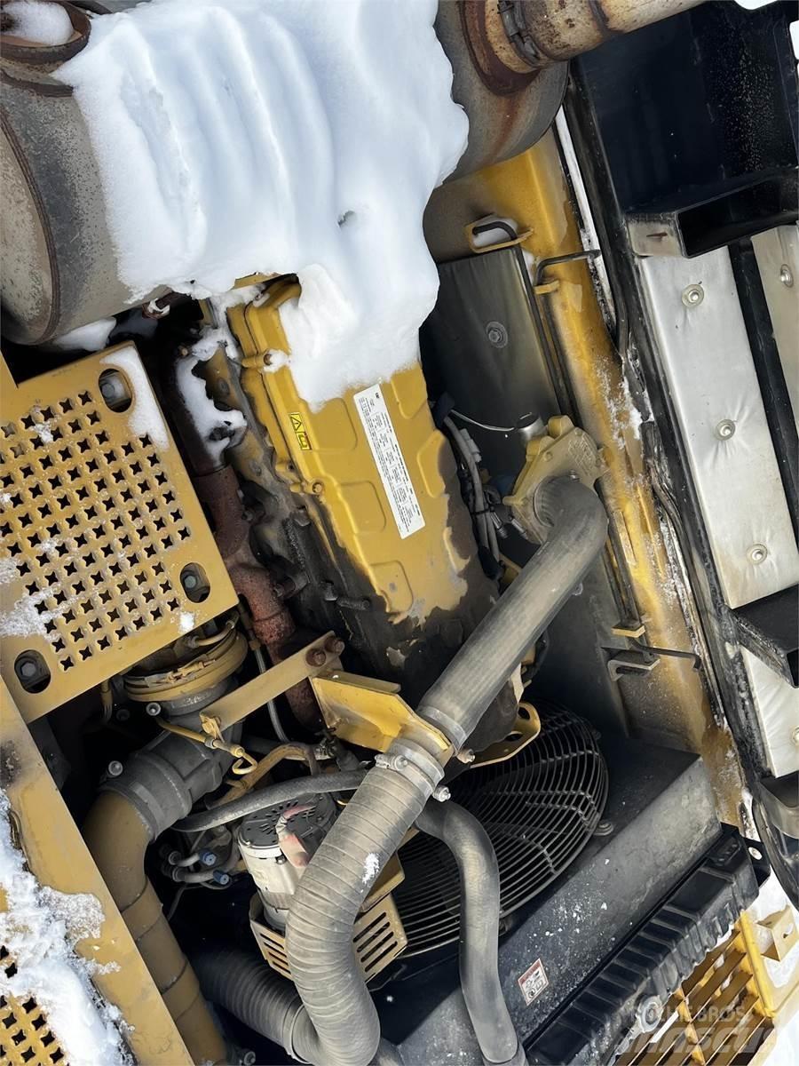 CAT 330CL Pásová rýpadla