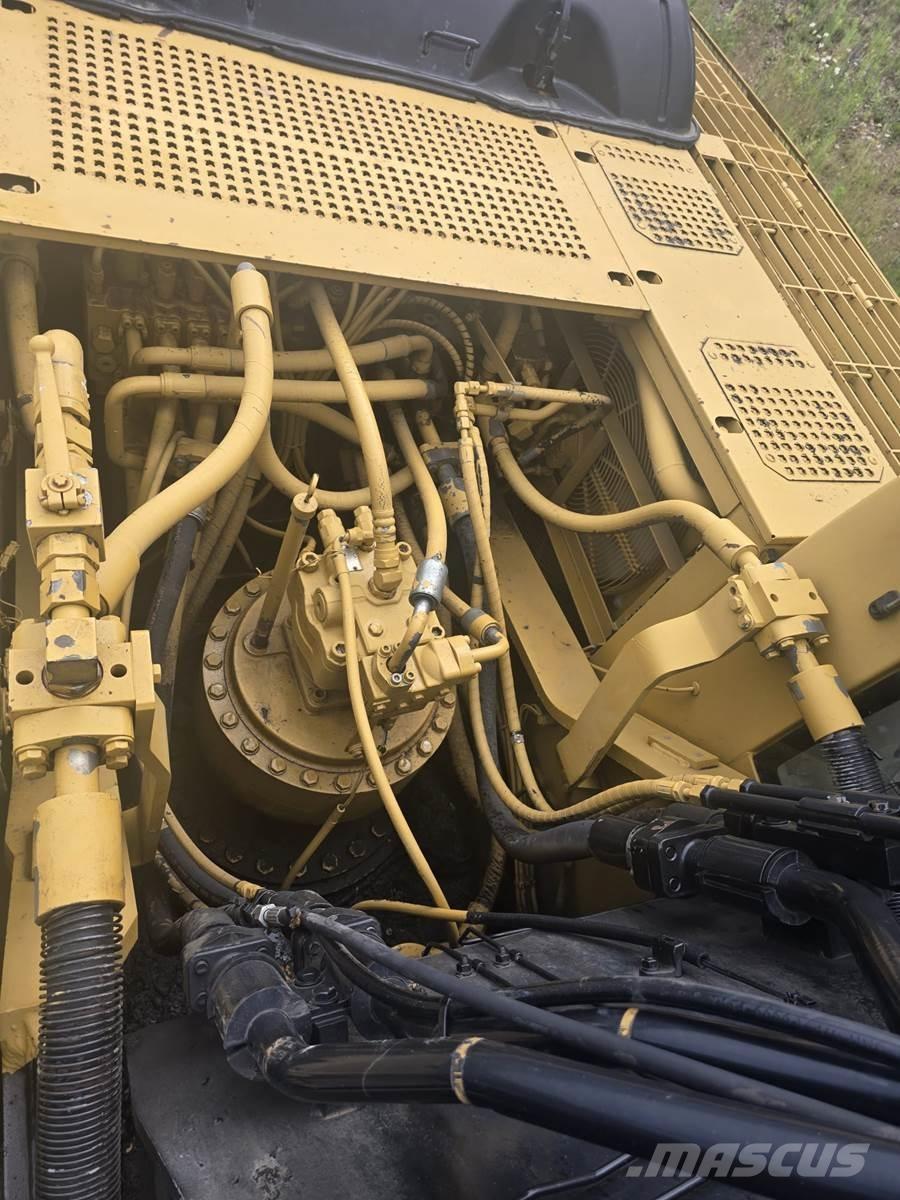 CAT 330CL Pásová rýpadla
