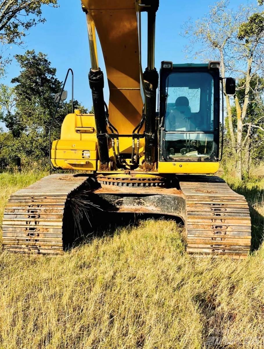 CAT 330DL Pásová rýpadla
