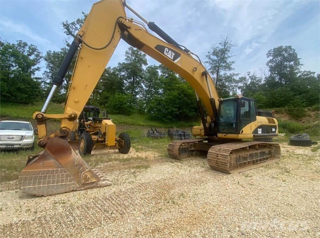 CAT 330DL Pásová rýpadla