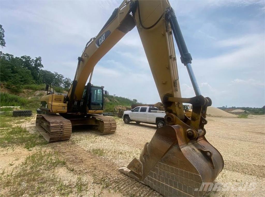 CAT 330DL Pásová rýpadla