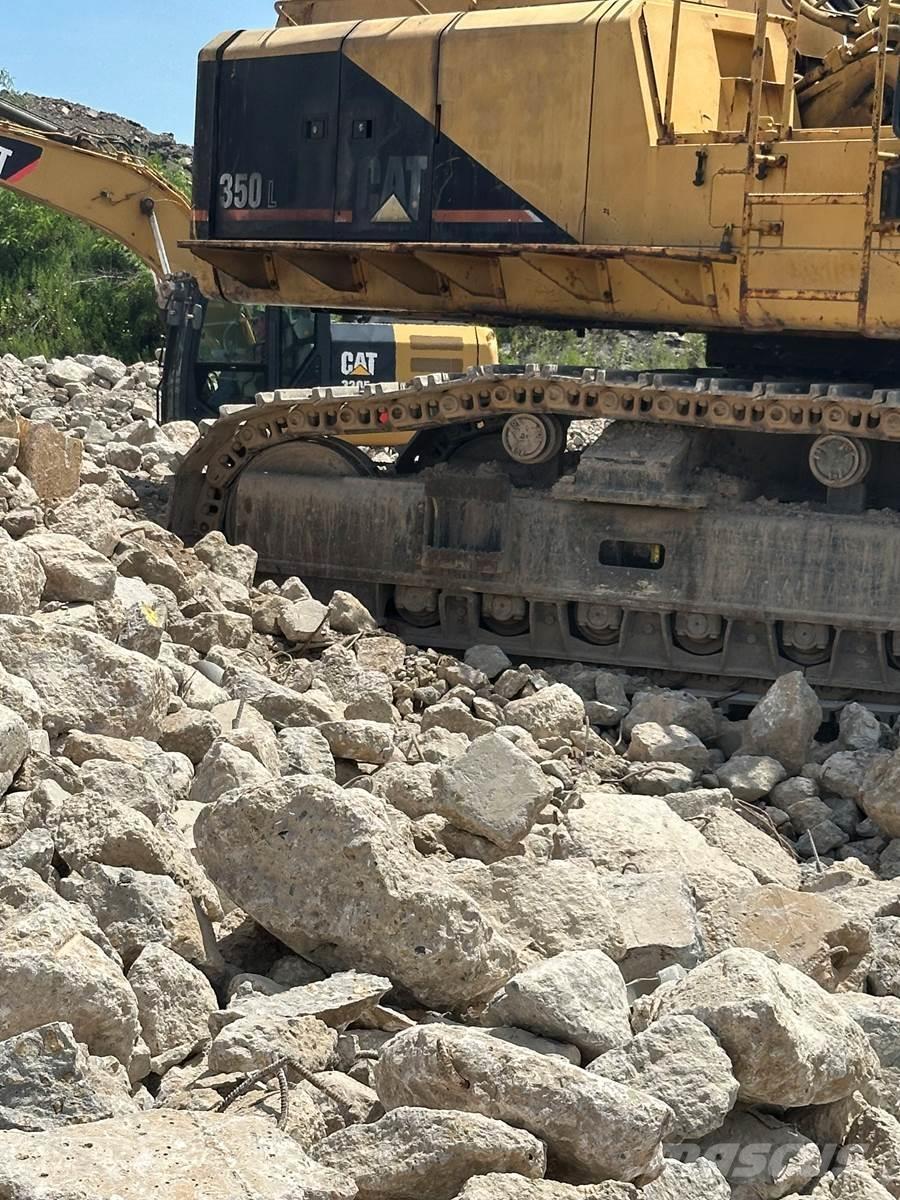 CAT 350L Pásová rýpadla