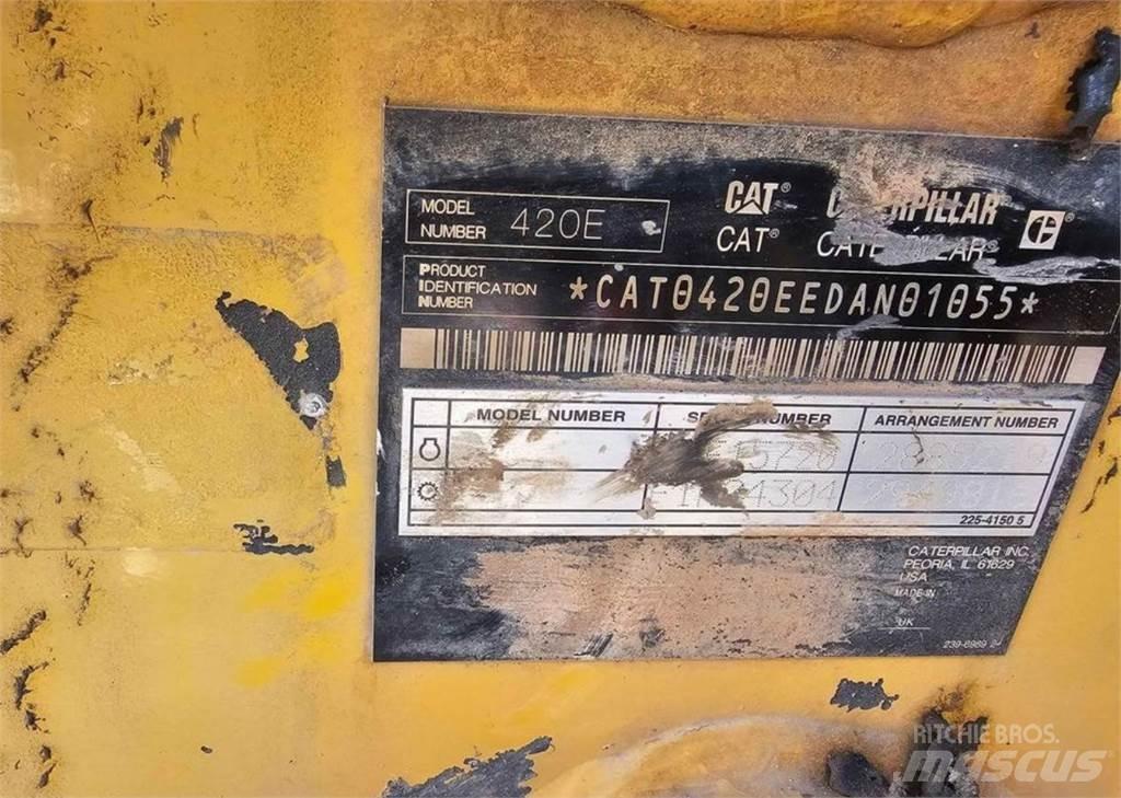 CAT 420E Rýpadlo-nakladače
