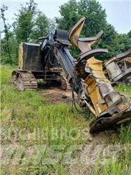 CAT 521 Kácecí harvestory