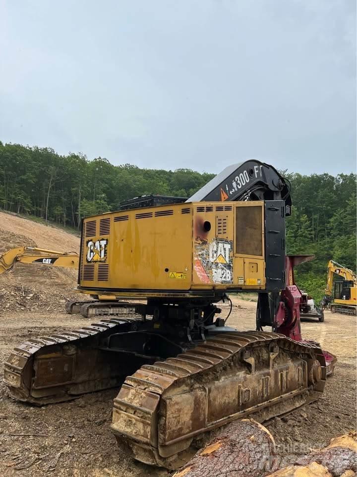 CAT 522B Kácecí harvestory