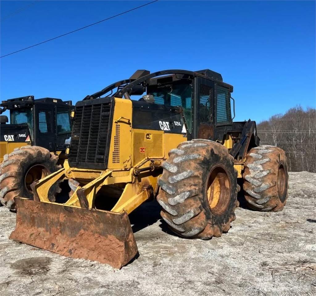CAT 525C Skiddery
