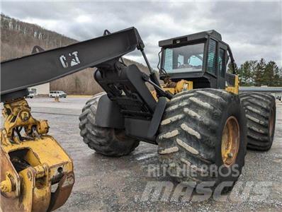 CAT 535C Skiddery