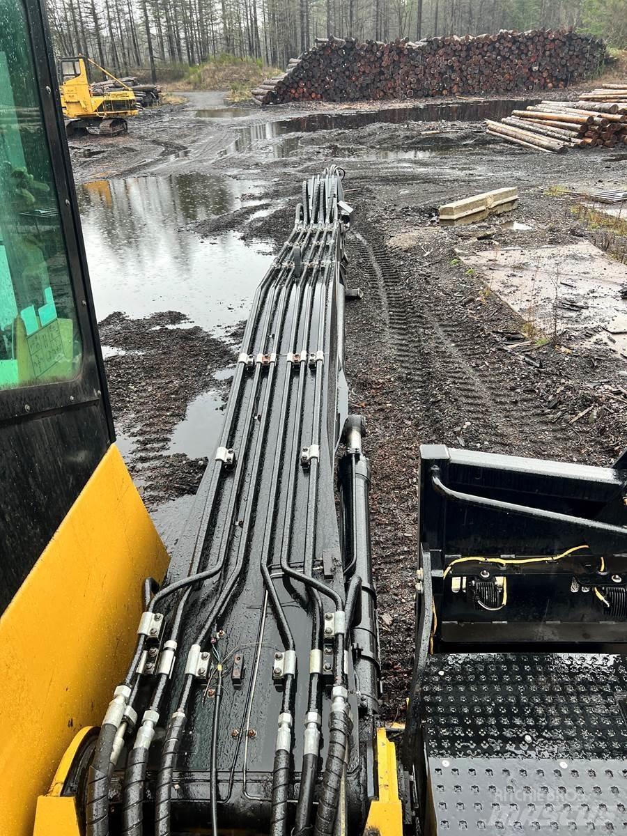 CAT 558LL Lesní nakladače