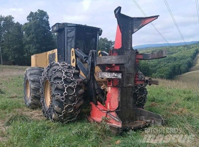 CAT 563C Kácecí harvestory