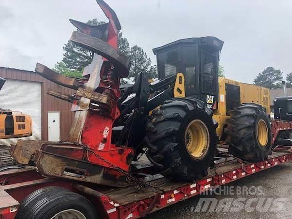 CAT 563C Kácecí harvestory