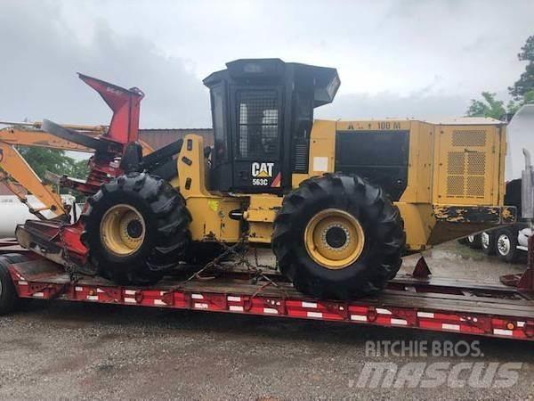 CAT 563C Kácecí harvestory