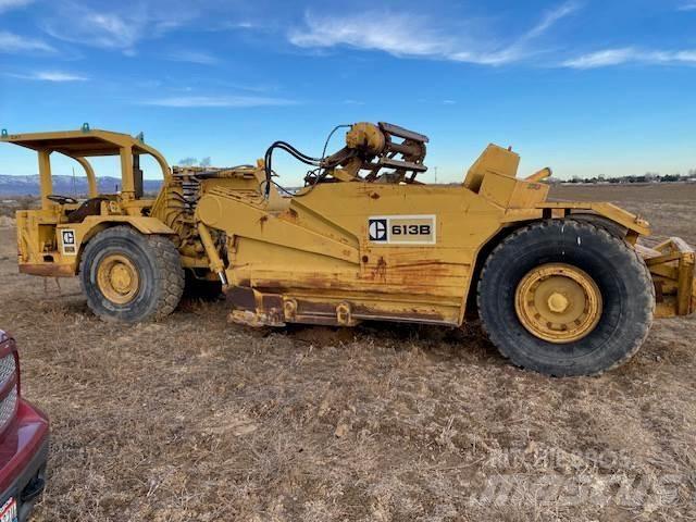 CAT 613B Skrejpry