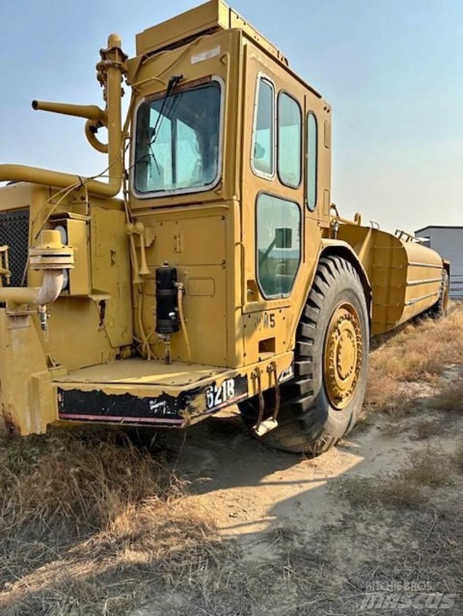 CAT 621B Cisterny na vodu
