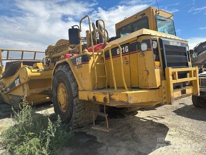 CAT 621G Skrejpry