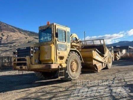 CAT 621G Skrejpry