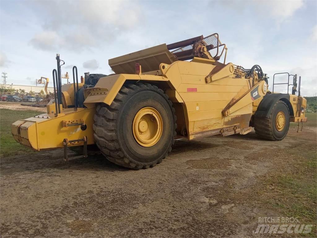 CAT 623K Skrejpry