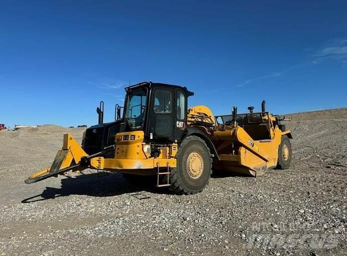 CAT 627 Skrejpry