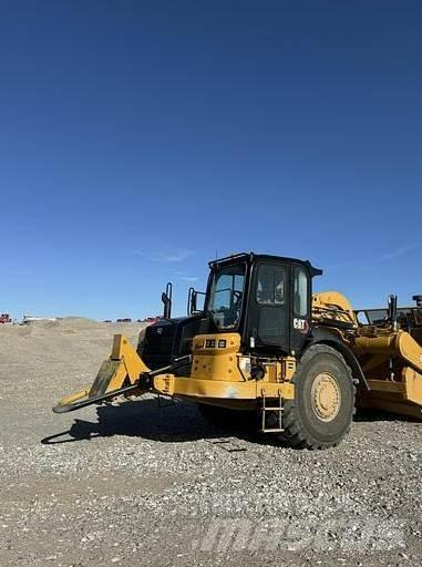 CAT 627 Skrejpry